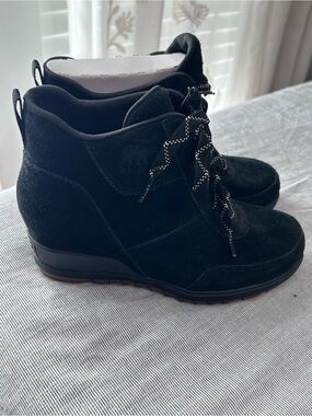Sorel Evie Sport Lace Boot Black Suede Waterproof Women’s 6